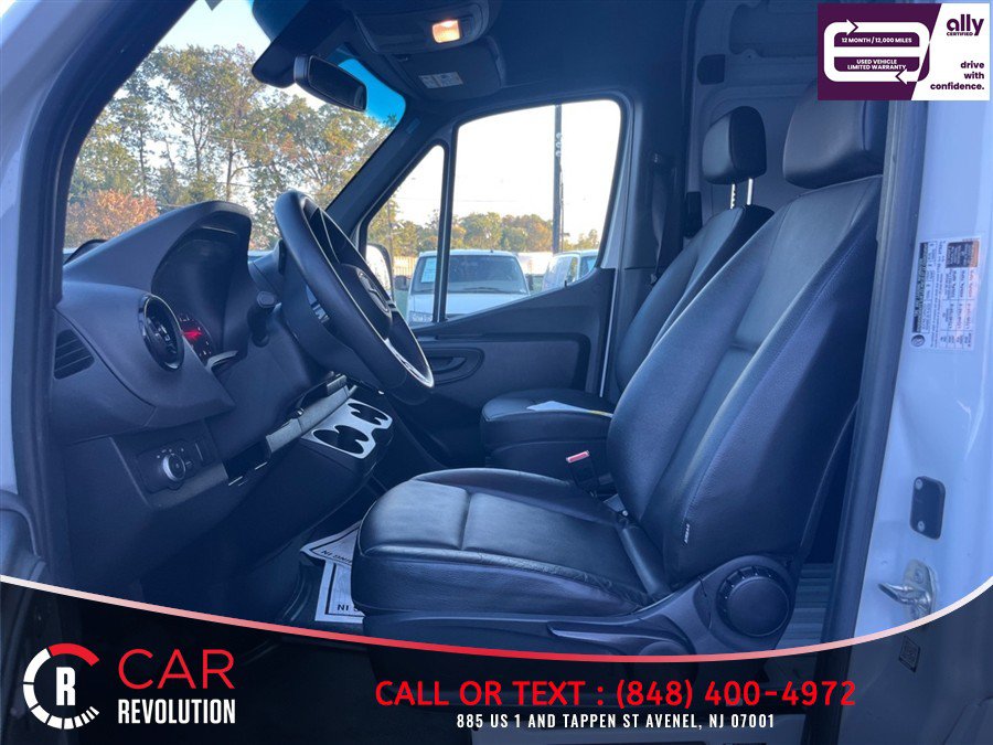 Used 2025 Mercedes-Benz Sprinter 2500 image 15