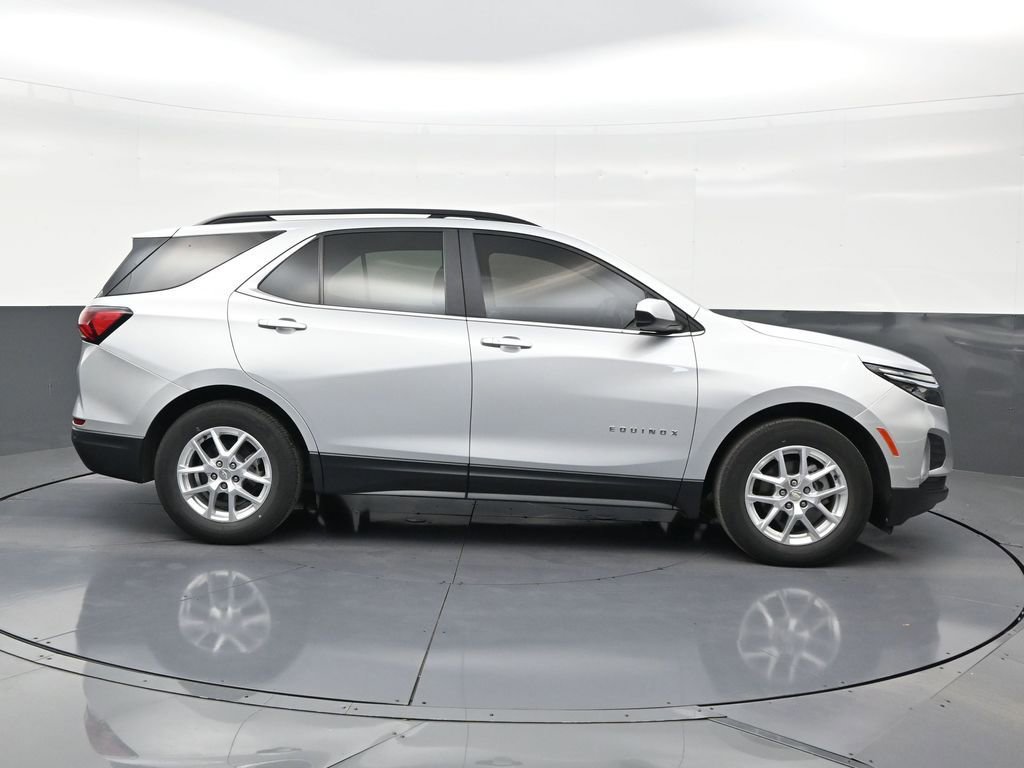 Used 2022 Chevrolet Equinox LT FWD image 6