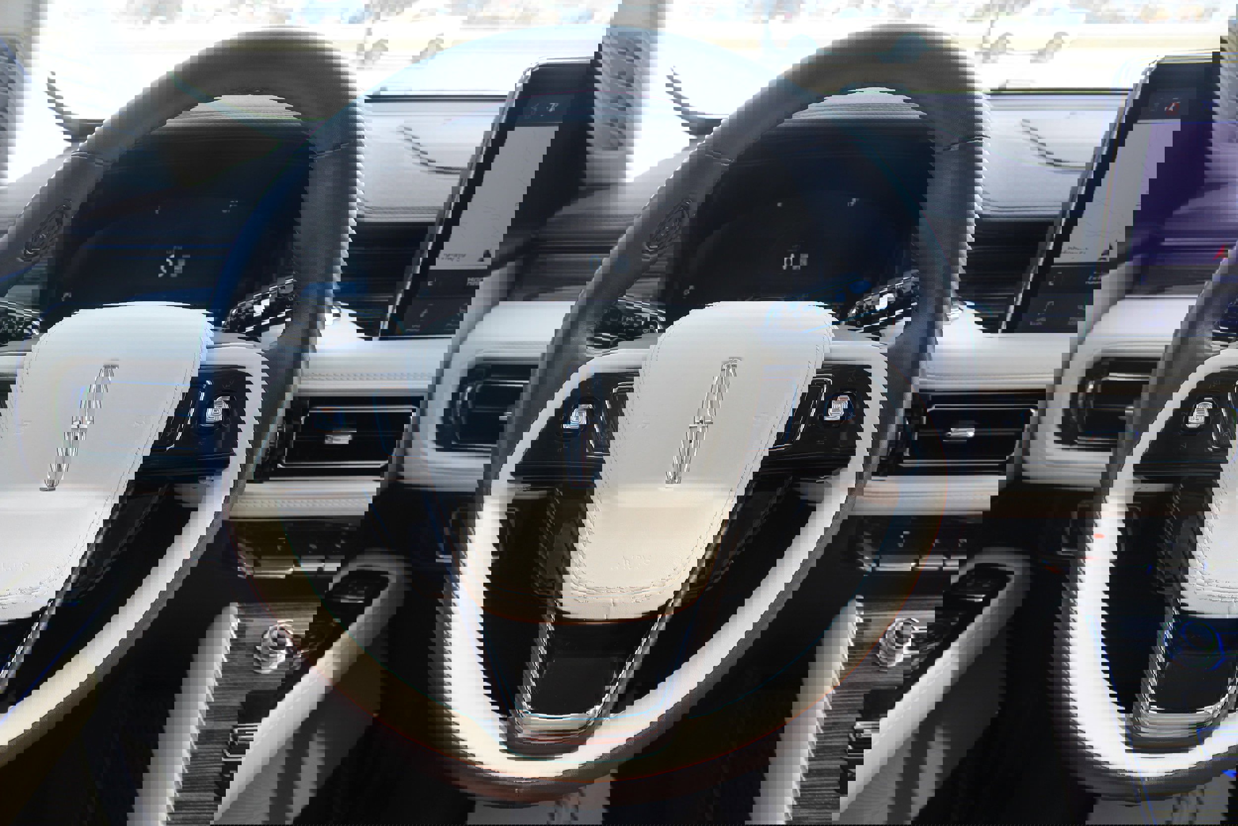 Used 2024 Lincoln Aviator Black Label w/ Dynamic Handling Package image 9