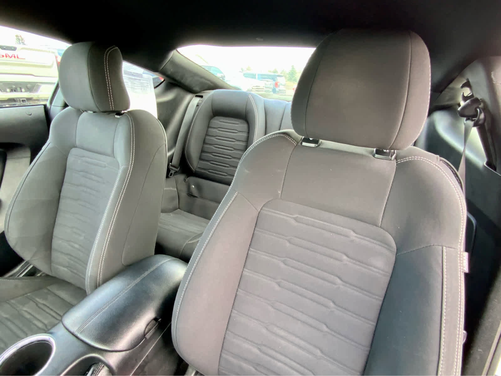 Used 2017 Ford Mustang Coupe image 19