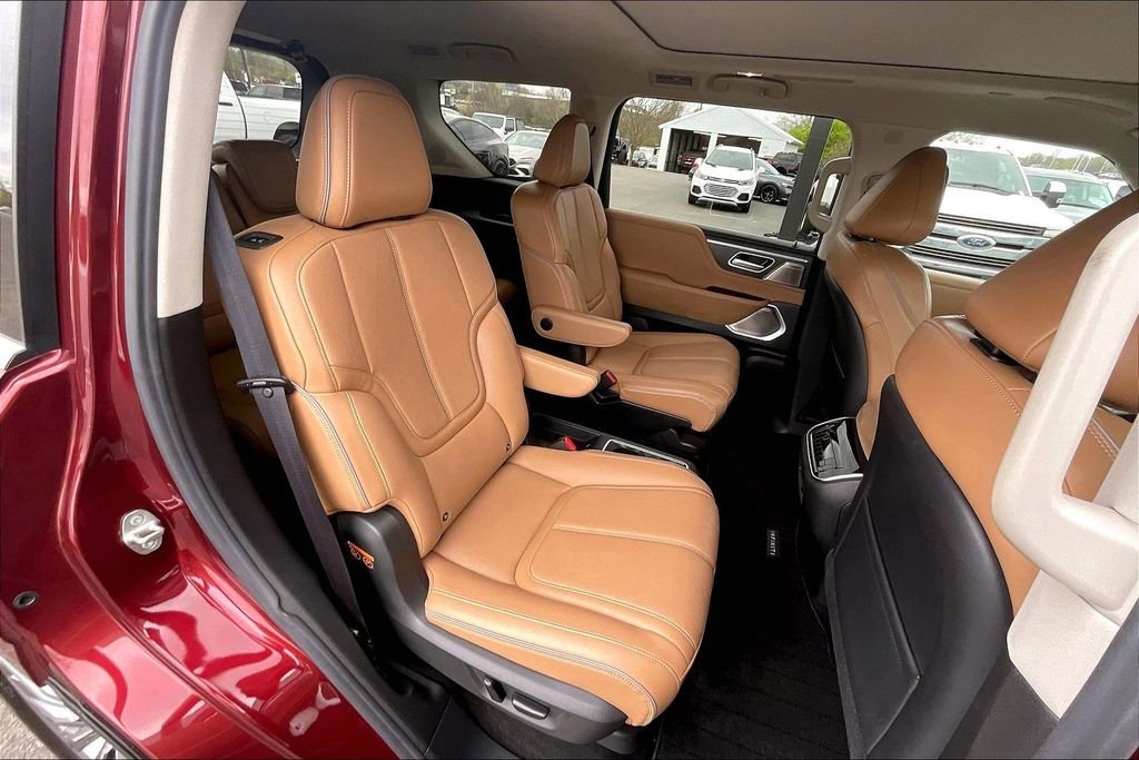 Used 2025 INFINITI QX80 Sensory AWD/4WD image 27