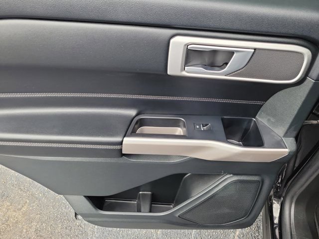 Certified 2023 Ford Explorer XLT RWD image 11