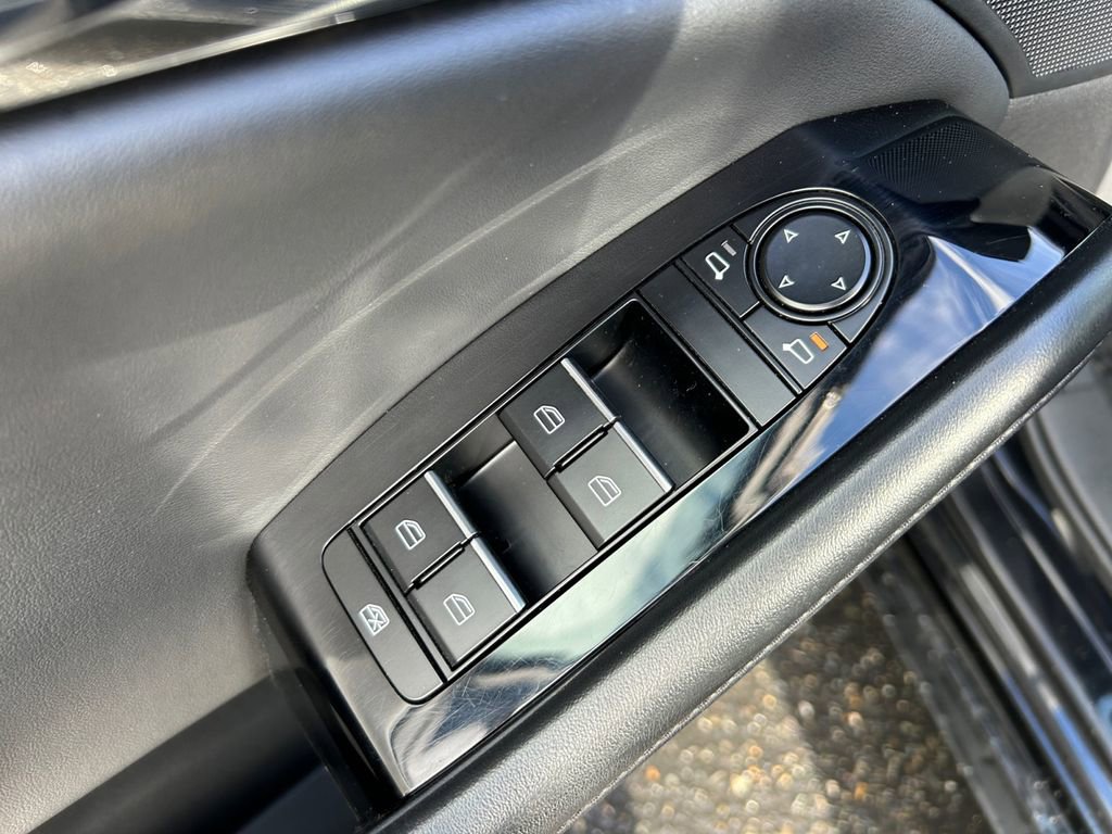 Used 2025 MAZDA MAZDA3 s image 23