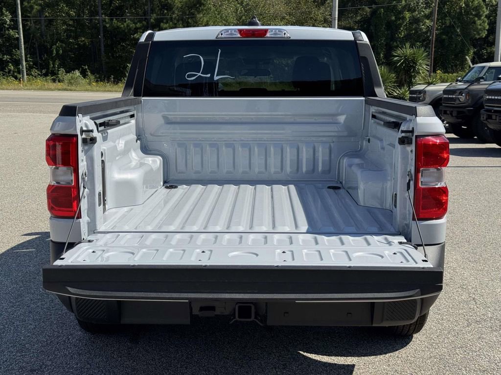 New 2025 Ford Maverick XLT image 14