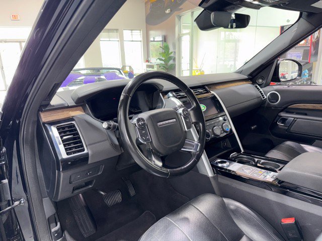 Used 2018 Land Rover Discovery HSE AWD/4WD image 43