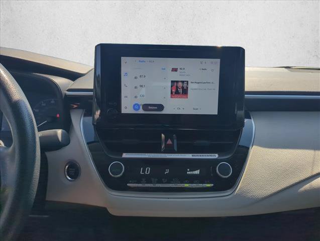 Used 2024 Toyota Corolla LE w/ LE Convenience Package FWD image 18