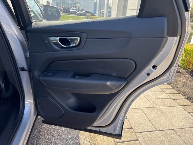 Used 2025 Volvo XC60 B5 Plus AWD/4WD image 13
