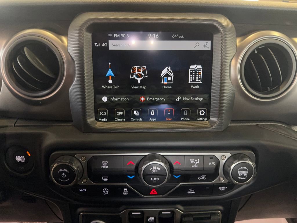 Used 2023 Jeep Gladiator Sport image 15