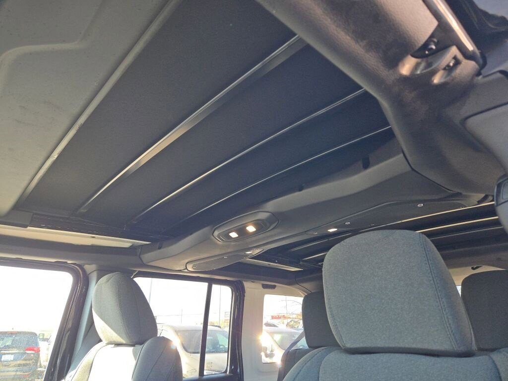 New 2025 Jeep Wrangler Sport S image 24