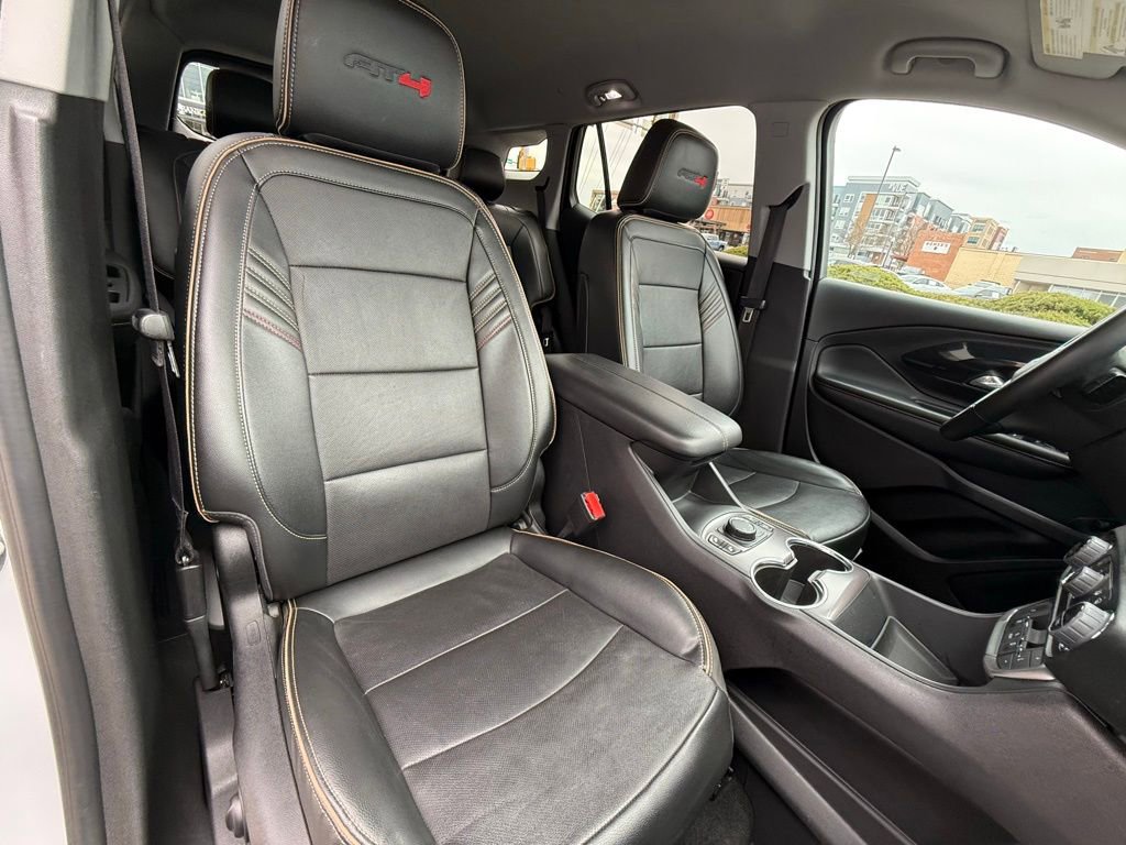 Used 2024 GMC Terrain AT4 AWD/4WD image 40