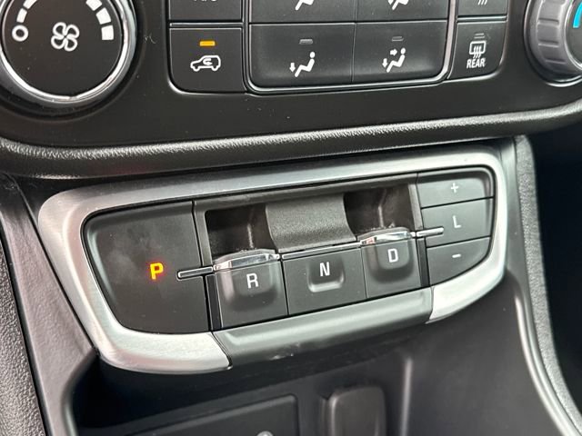 Used 2024 GMC Terrain SLE image 13