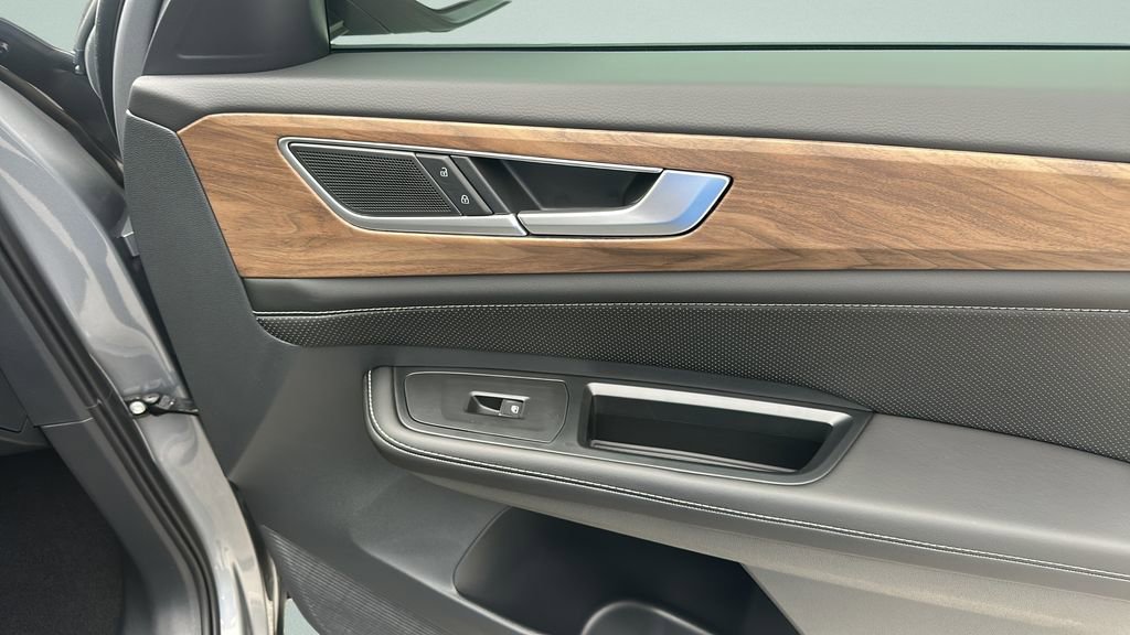 New 2026 Volkswagen Atlas SE image 15