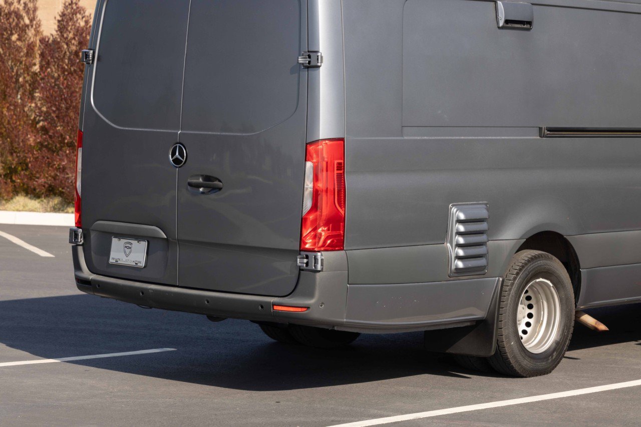 Used 2021 Mercedes-Benz Sprinter 4500 w/ Parking Package image 27