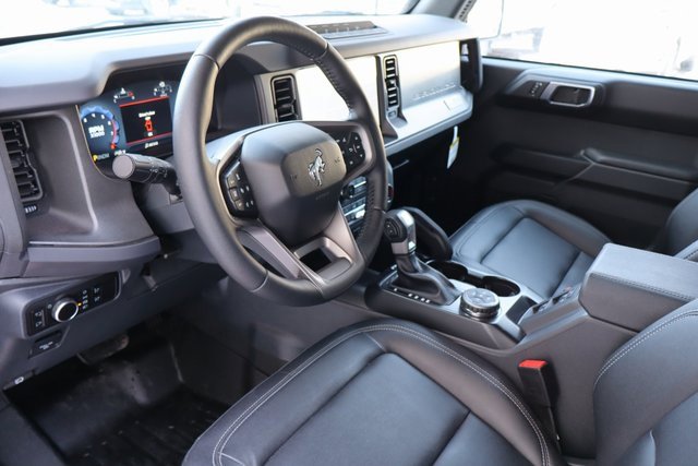 New 2025 Ford Bronco Badlands image 5
