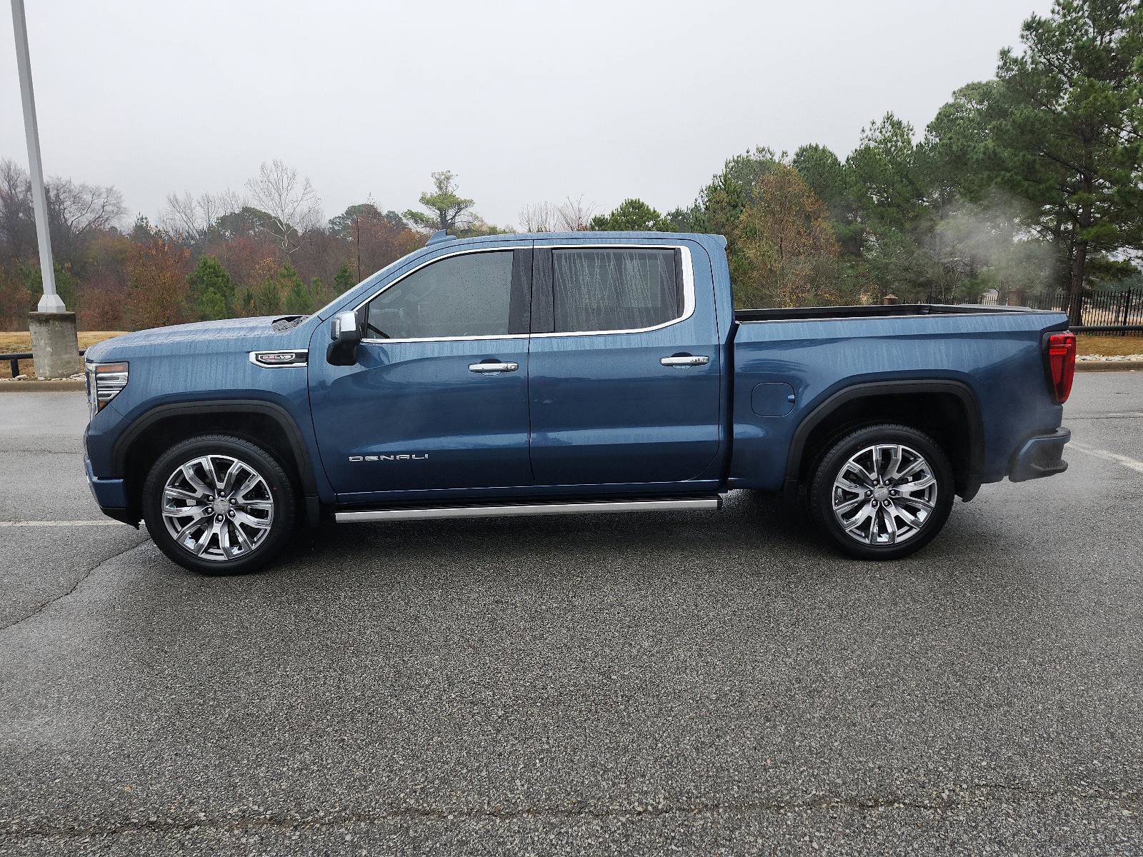 Certified 2024 GMC Sierra 1500 Denali w/ Denali Reserve Package image 2