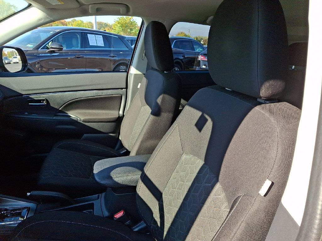 Used 2021 Mitsubishi Outlander Sport ES FWD image 14
