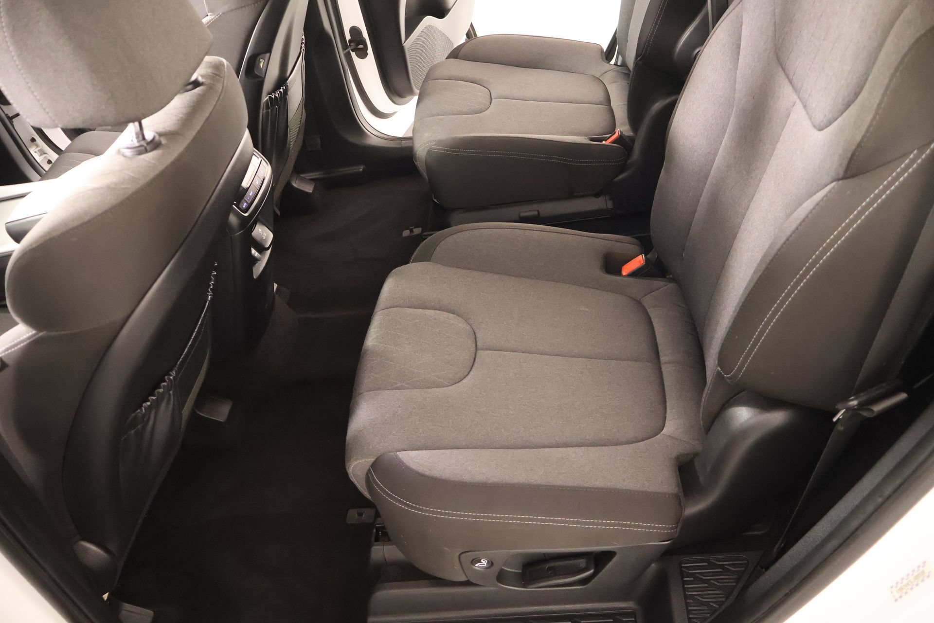 Used 2020 Hyundai Palisade SEL w/ Convenience Package FWD image 11