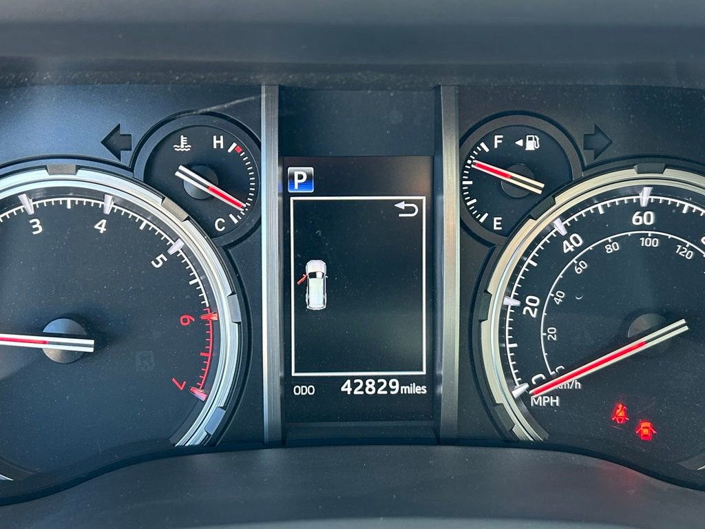 Used 2024 Toyota 4Runner TRD Off-Road Premium image 17