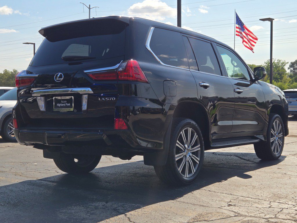 Used 2017 Lexus LX 570 4WD image 17