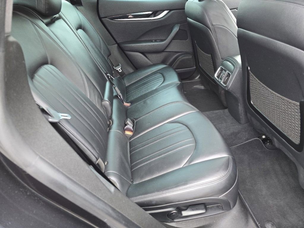 Used 2023 Maserati Levante Modena AWD/4WD image 18