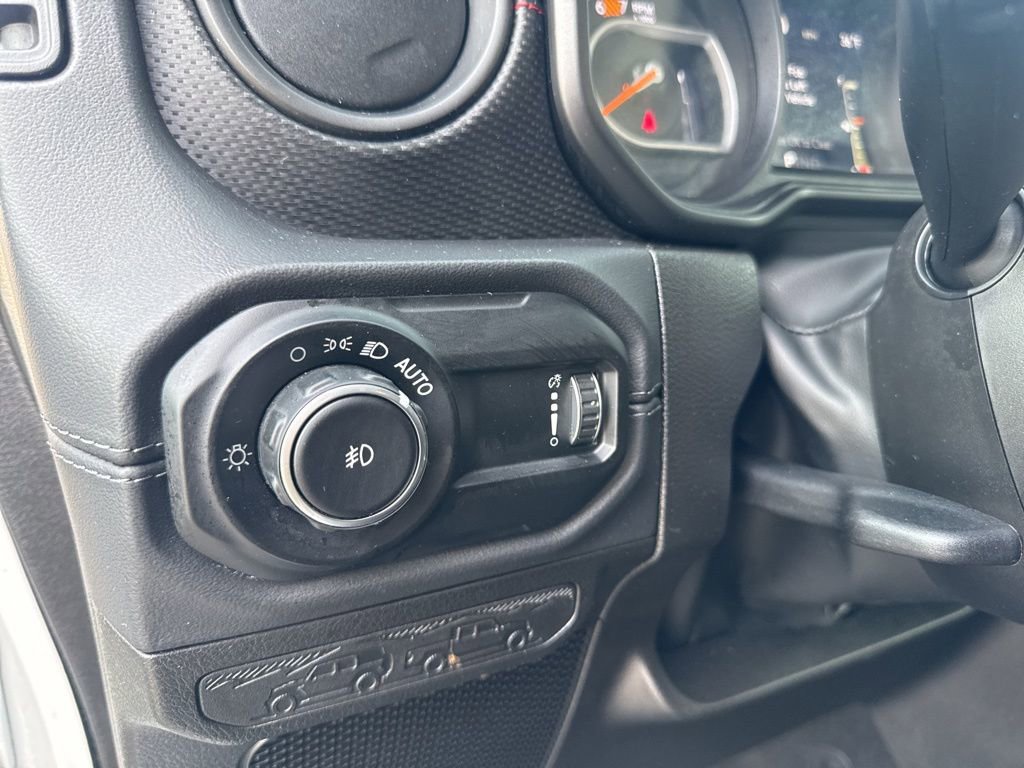 Used 2024 Jeep Wrangler Unlimited Rubicon image 16