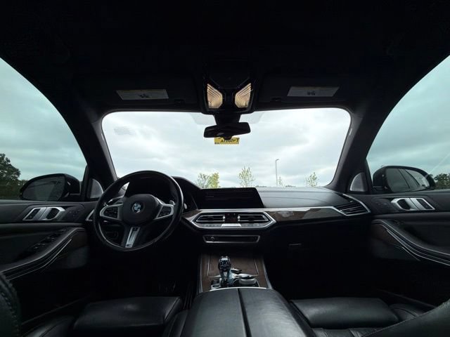 Used 2019 BMW X5 xDrive50i w/ M Sport Package AWD/4WD image 27