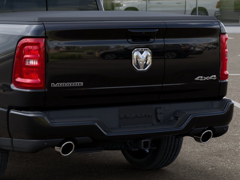 New 2026 RAM 1500 Laramie AWD/4WD image 14