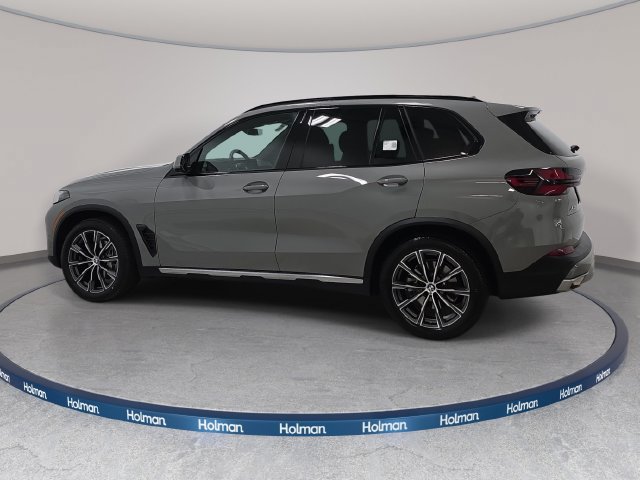 Certified 2025 BMW X5 xDrive40i w/ Parking Assistance Package AWD/4WD image 8