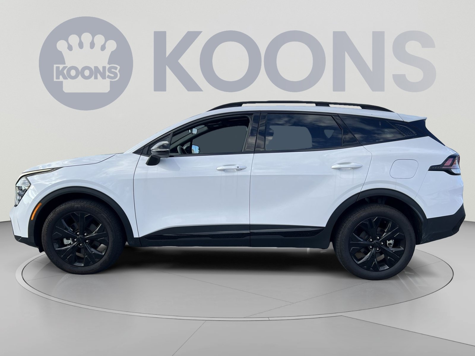 Used 2025 Kia Sportage X-Line w/ Premium Package AWD/4WD image 2