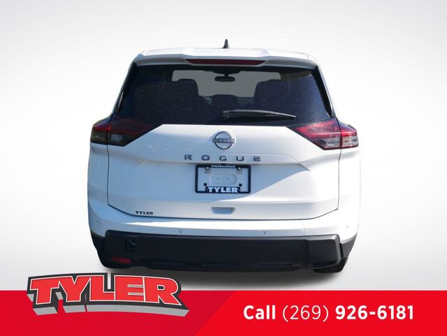 Used 2024 Nissan Rogue S FWD image 7