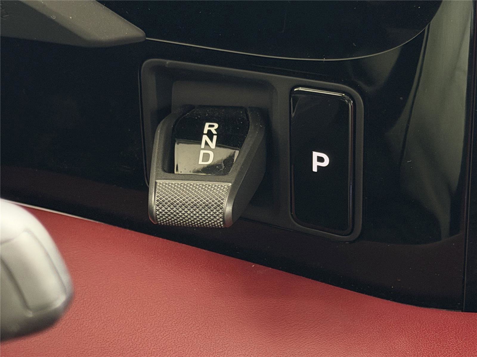 Certified 2025 Porsche Taycan 4S image 18