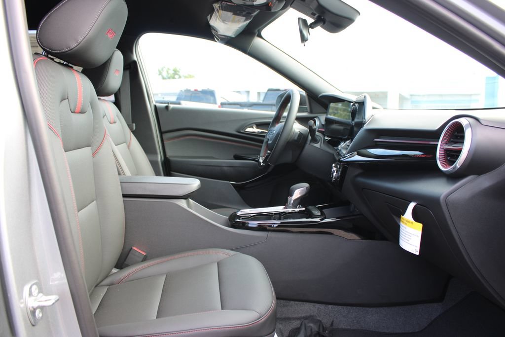 New 2026 Chevrolet Trax RS w/ Driver Confidence Package FWD image 29