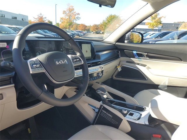 New 2025 Kia Telluride S image 13