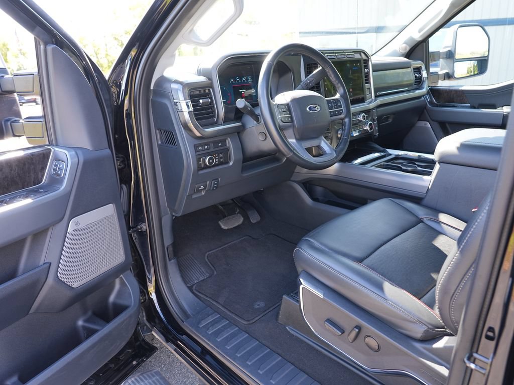 Used 2024 Ford F350 Lariat w/ Lariat Ultimate Package AWD/4WD image 13