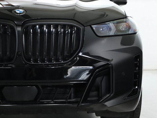 Used 2026 BMW X5 xDrive40i w/ M Sport Package AWD/4WD image 9