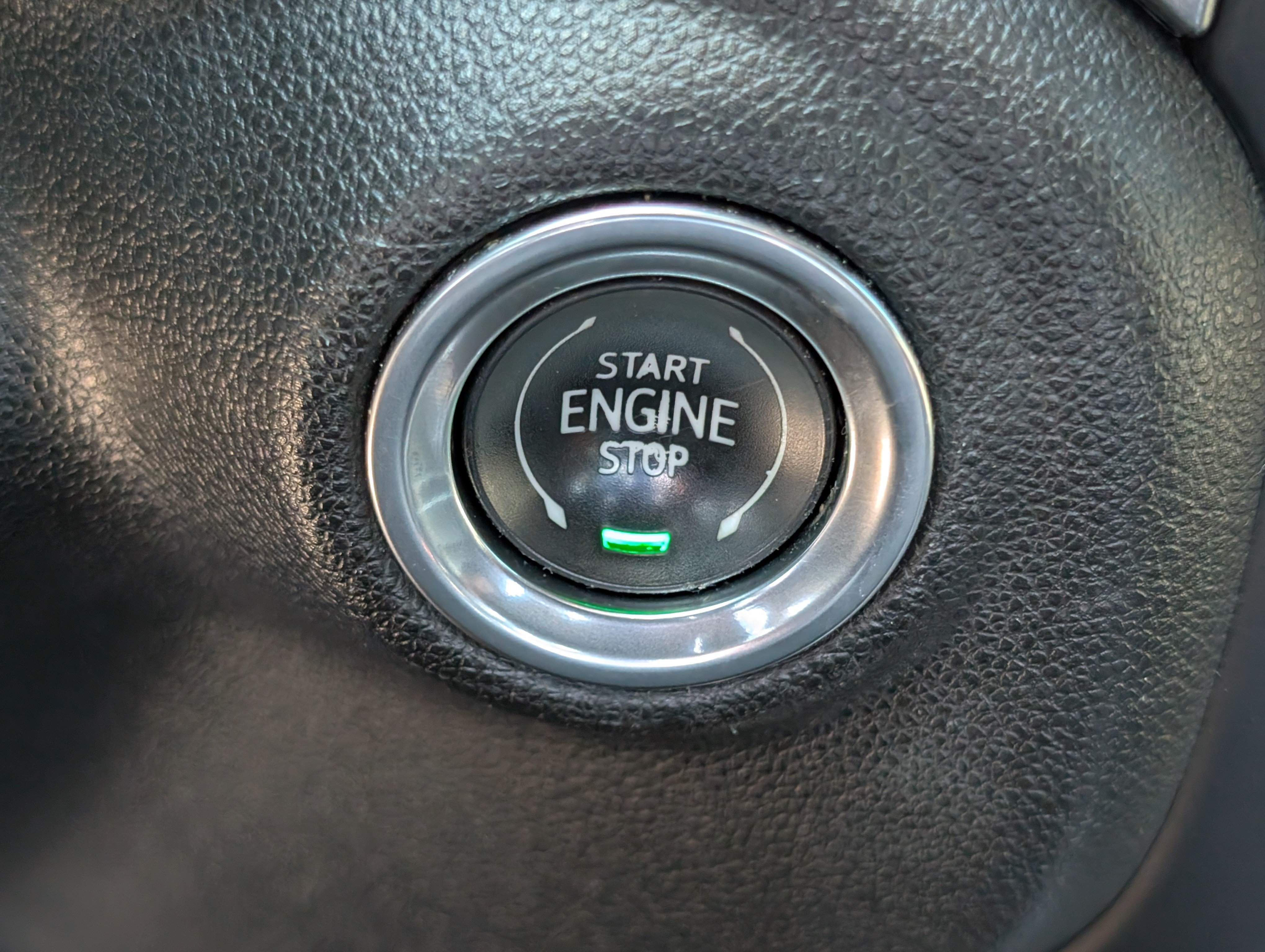 Used 2020 Chevrolet Silverado 1500 RST AWD/4WD image 25