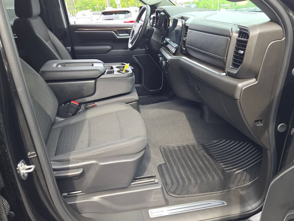 Certified 2026 Chevrolet Silverado 1500 LT AWD/4WD image 14