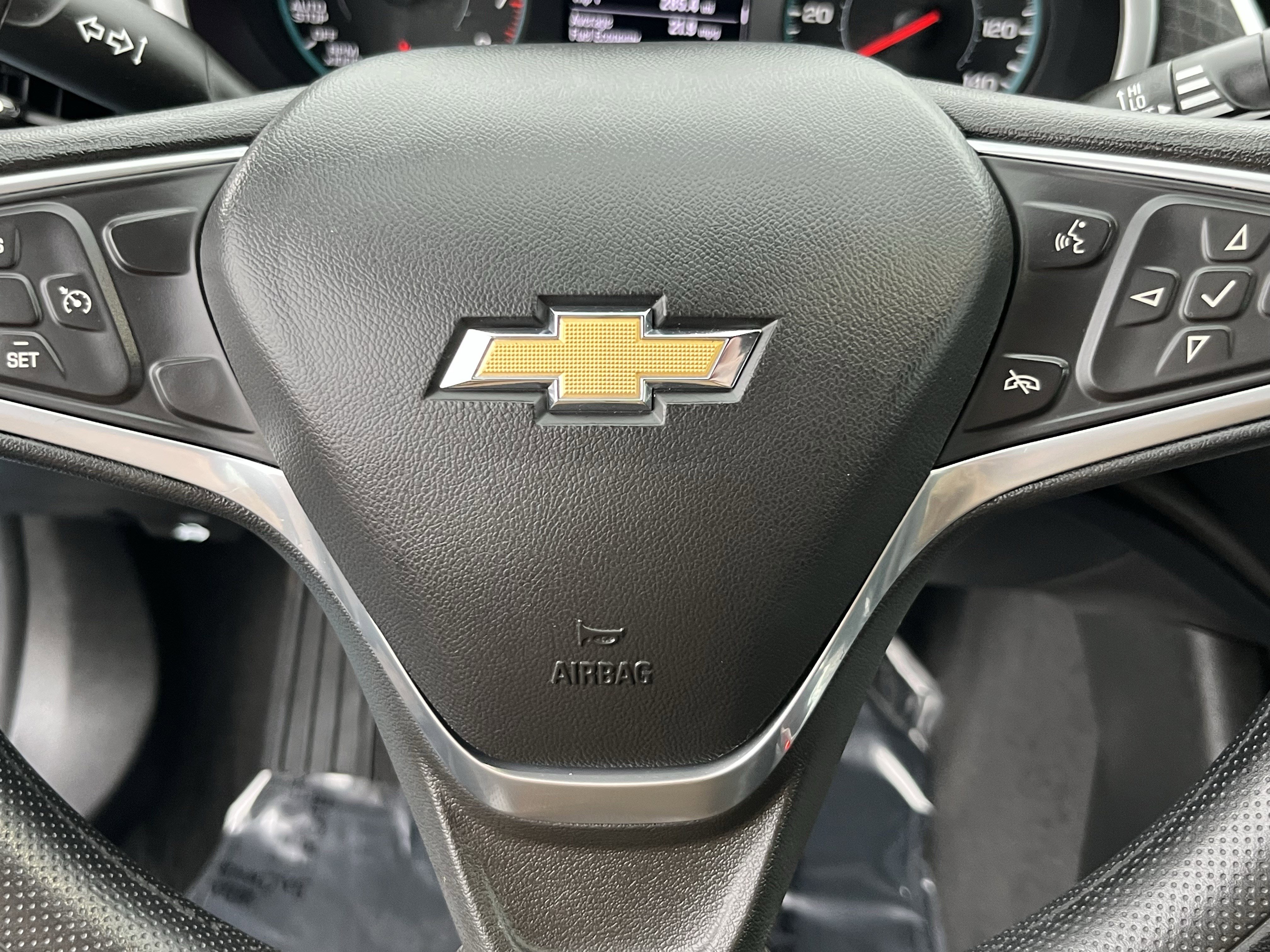 Used 2022 Chevrolet Malibu LT FWD image 17