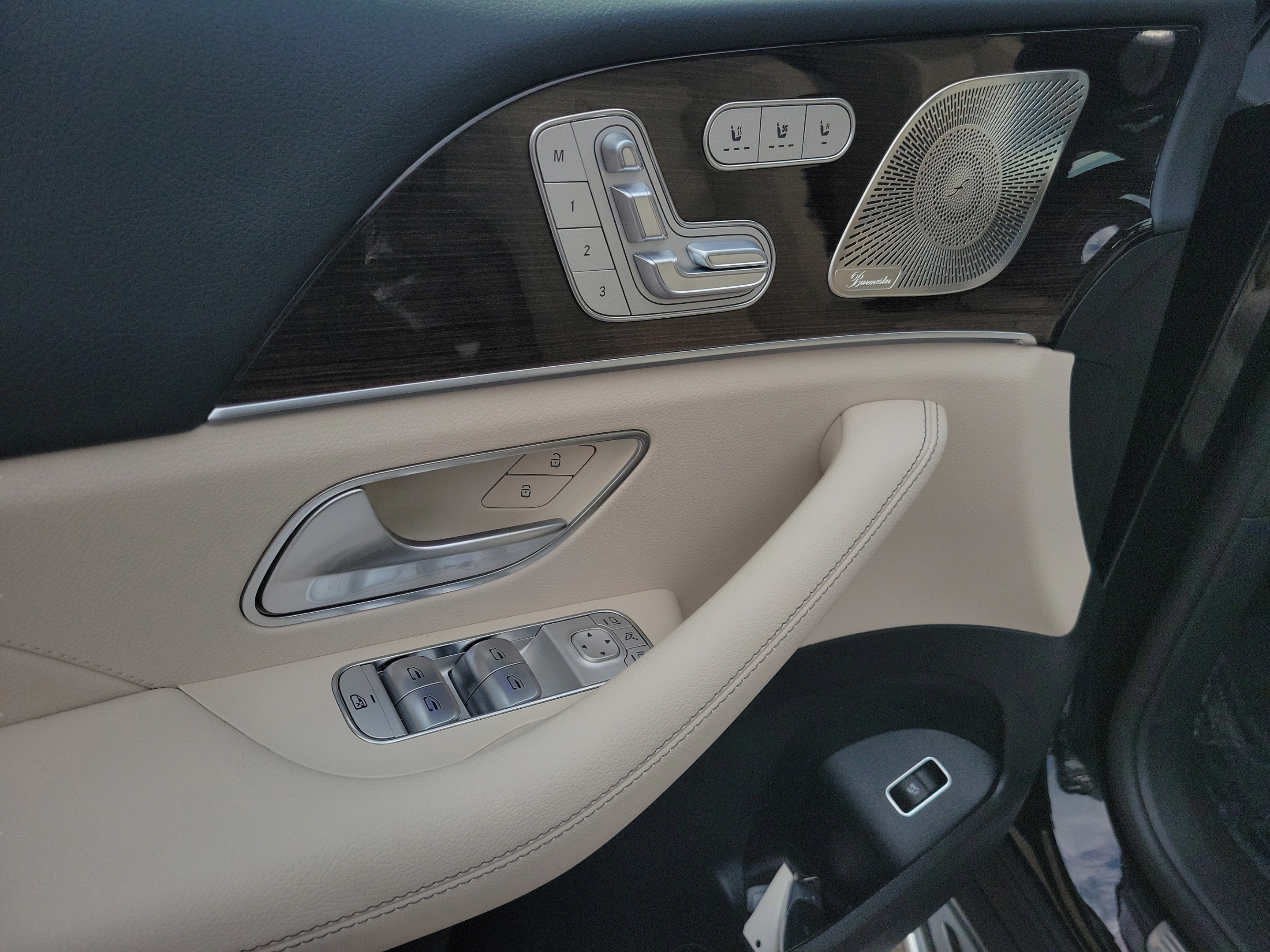 New 2026 Mercedes-Benz GLS 450 4MATIC image 18