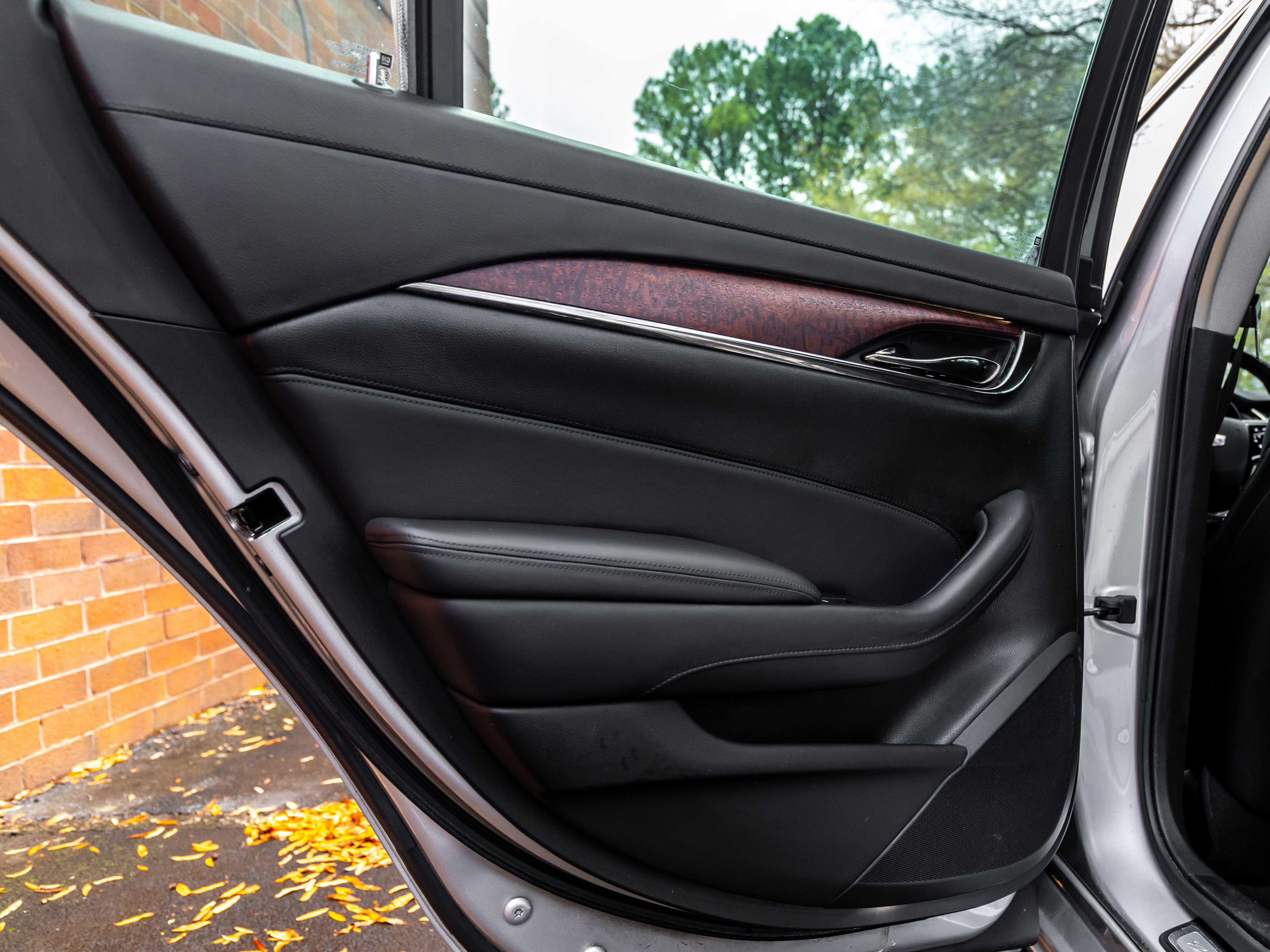 Used 2019 Cadillac CTS Luxury image 31