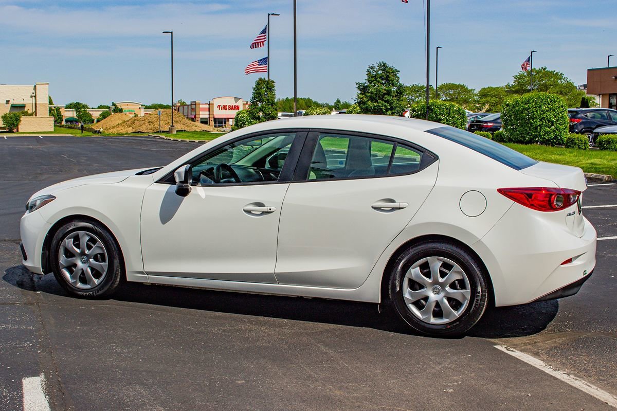 Used 2016 MAZDA MAZDA3 i Sport FWD image 6