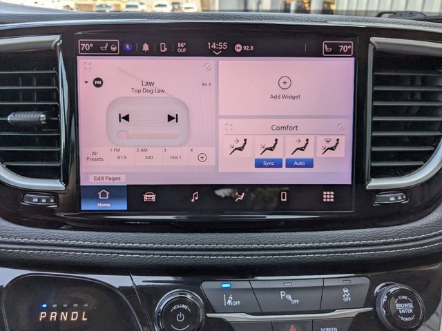 Used 2023 Chrysler Pacifica Touring-L FWD image 18