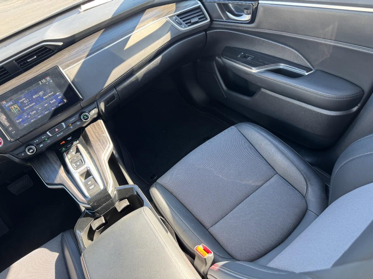 Certified 2021 Honda Clarity Plug-In Hybrid image 17