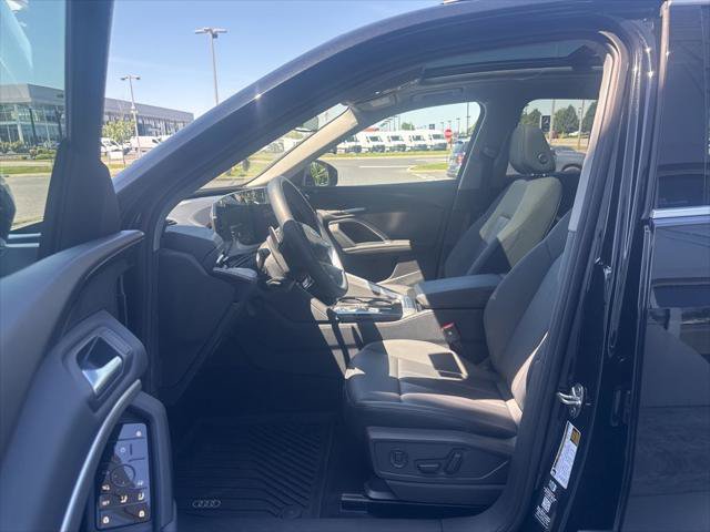 Used 2025 Audi Q5 Premium w/ Convenience Package AWD/4WD image 15