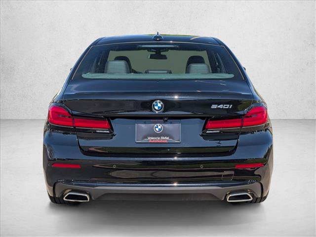 Used 2023 BMW 540i w/ Convenience Package RWD image 7