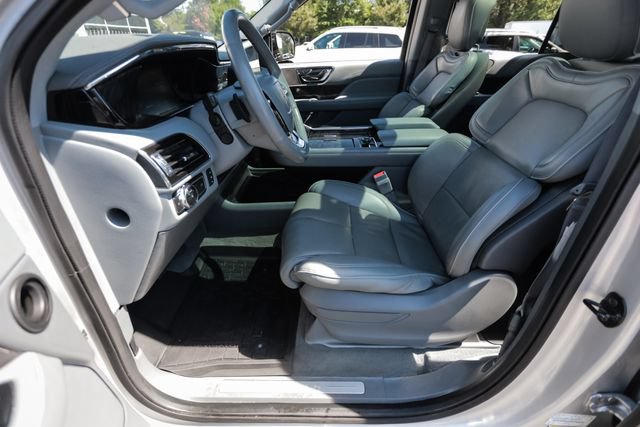 Used 2018 Lincoln Navigator L Select w/ Technology Package AWD/4WD image 52