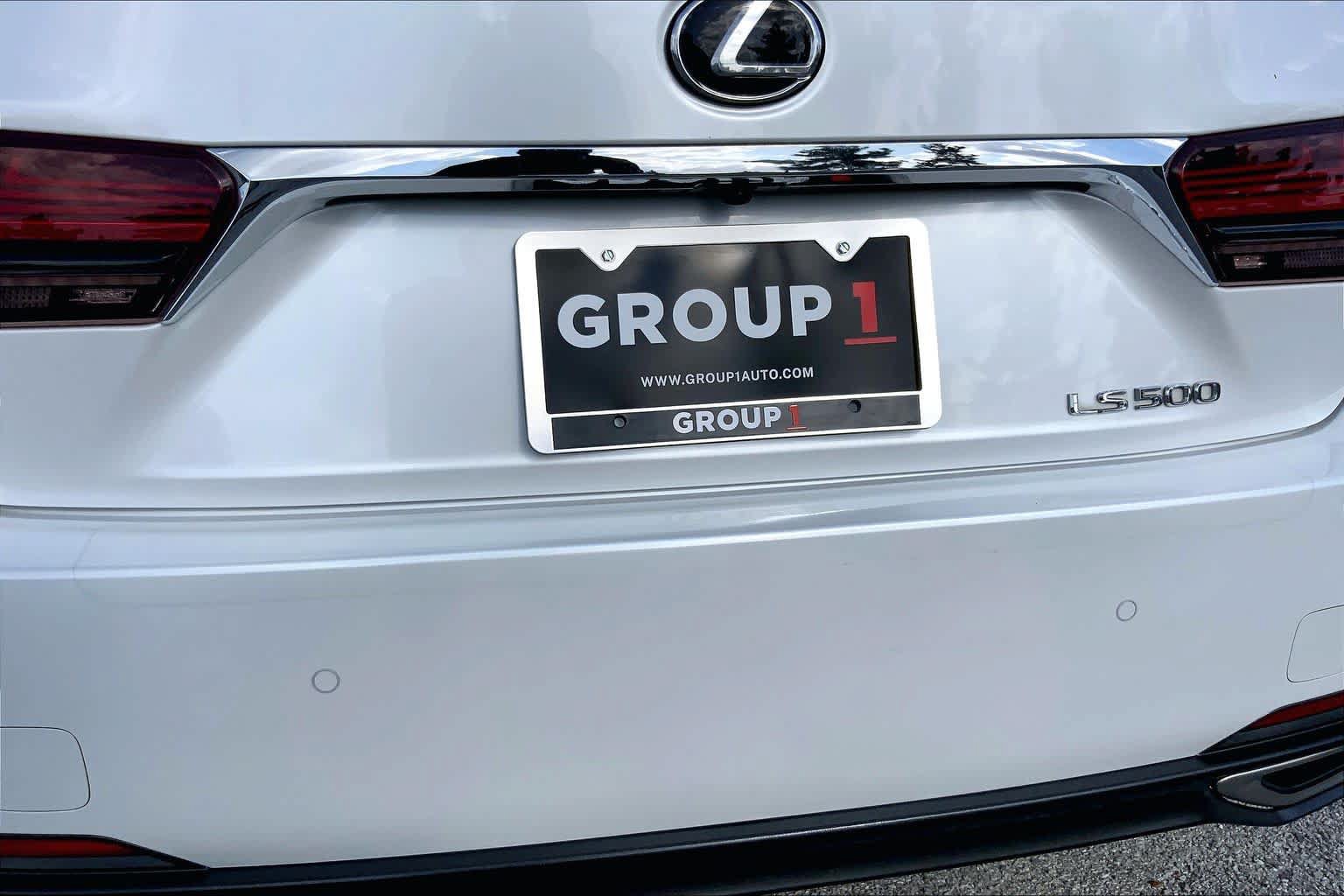 Used 2021 Lexus LS 500 w/ Accessory Package (Z2) RWD image 10
