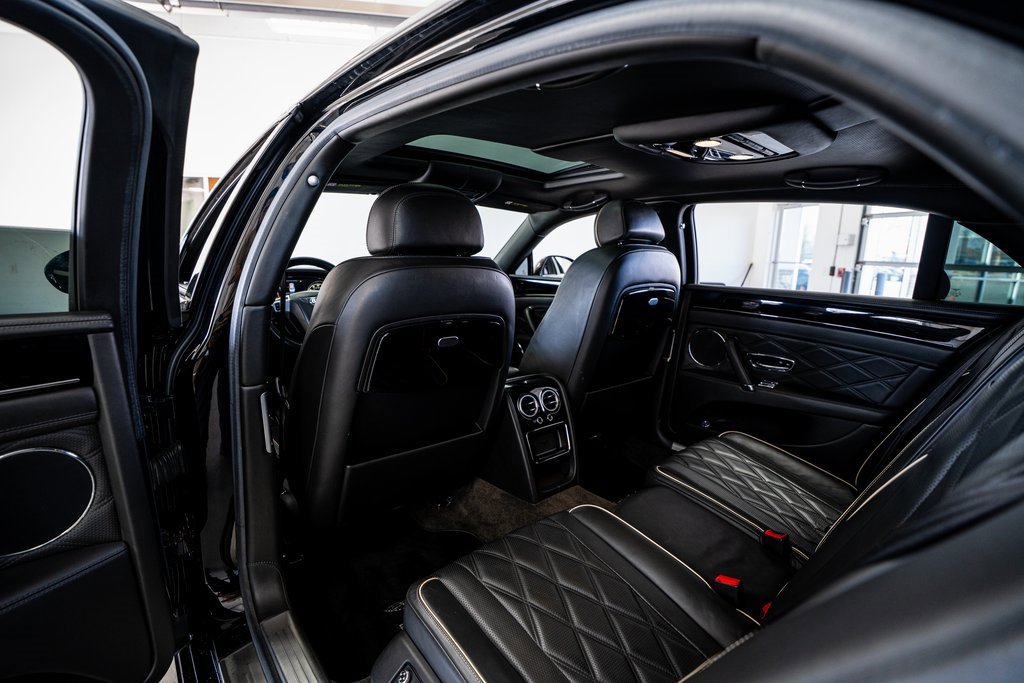Used 2015 Bentley Flying Spur V8 image 51