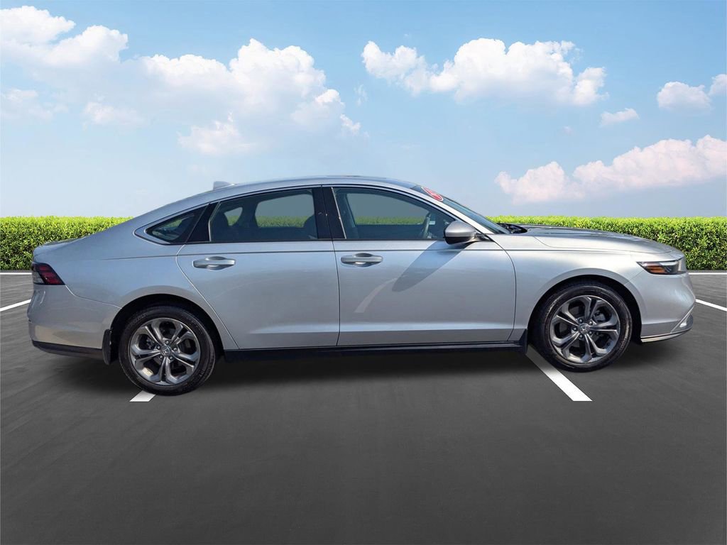 Used 2024 Honda Accord EX image 3