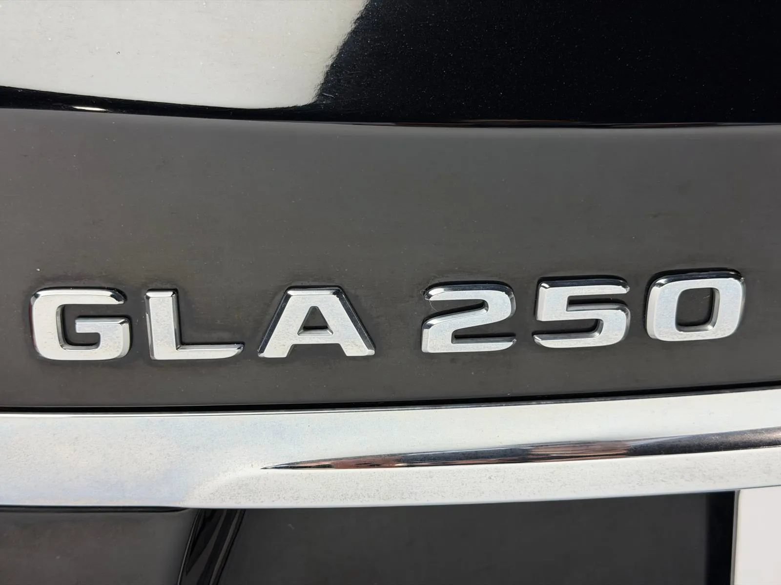 Used 2018 Mercedes-Benz GLA 250 w/ Multimedia Package image 9